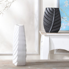Nordic Leaf Ceramic Vase – Modern Luxury TV Cabinet & Table Decor