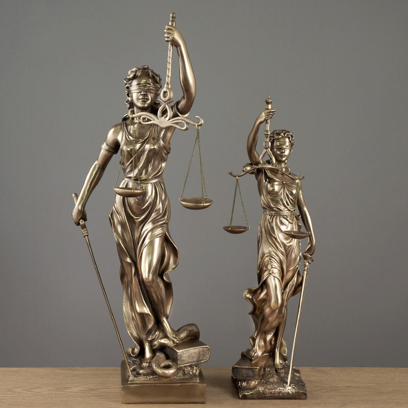 Light Luxury Goddess of Justice Sculpture Decorative Ornament