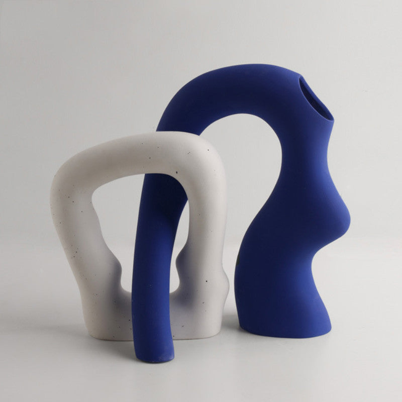 Modern Nordic Ceramic Vase – Light Luxury Home Decor