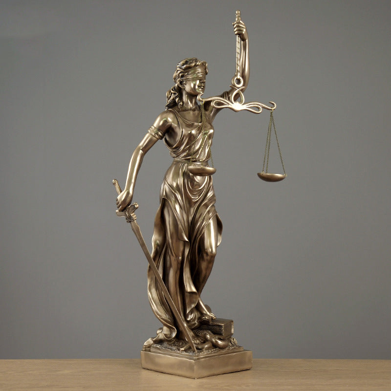 Light Luxury Goddess of Justice Sculpture Decorative Ornament