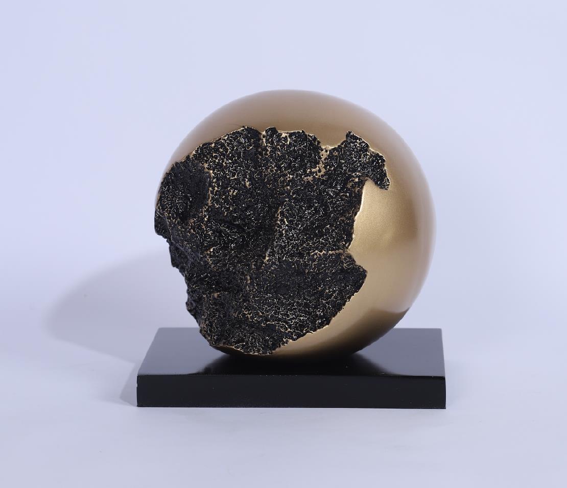 Creative Resin Sphere Sculpture Decorative Home Ornament